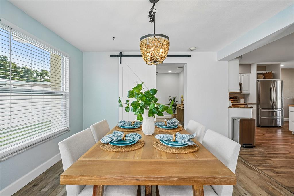 9725 48th Place North St. Petersburg, FL 33708 - Photo 14 of 51