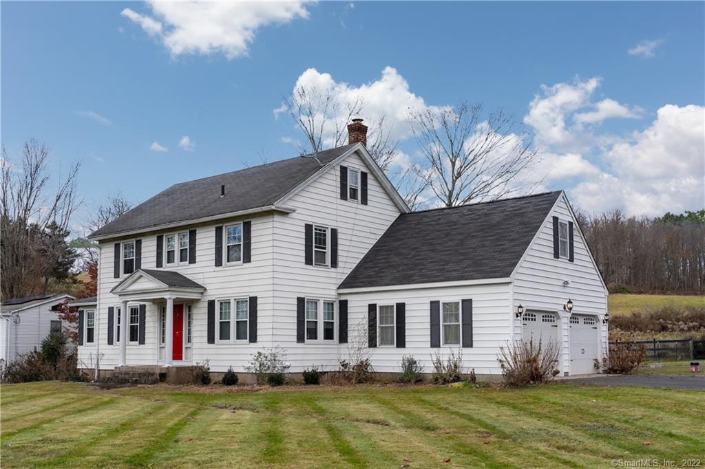 Welcome Home! Only about 1 mile to Durham Town Center/Durham Fair!!