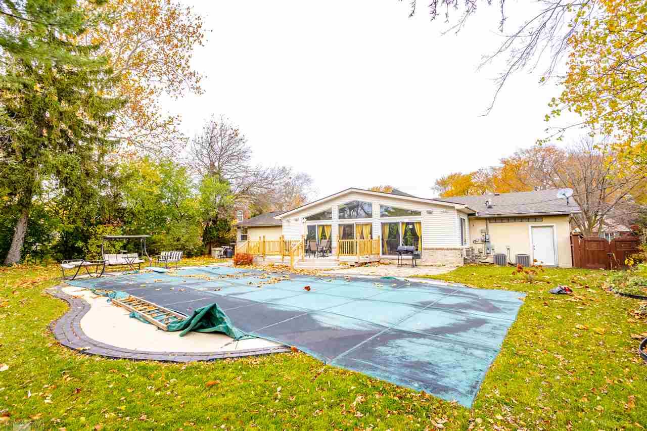 1131 North Renaud Road Grosse Pointe Woods, MI 48236 - Photo 38 of 46