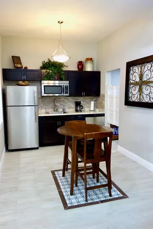 $970 | 1212 Glen Garden Drive, Fort Worth, TX 76104