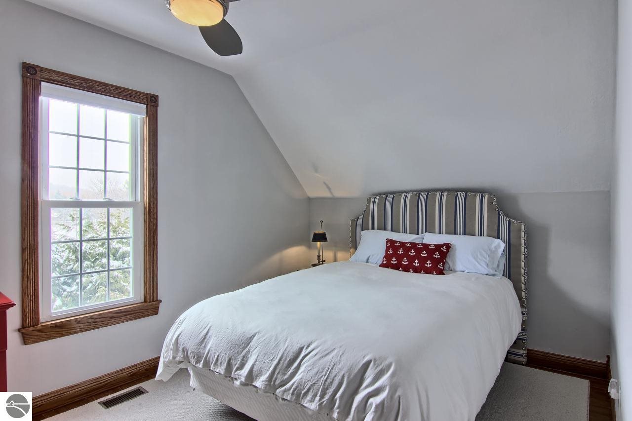 11333 Bluff Road Traverse City, MI 49686 - Photo 27 of 52 1804011-26.JPG