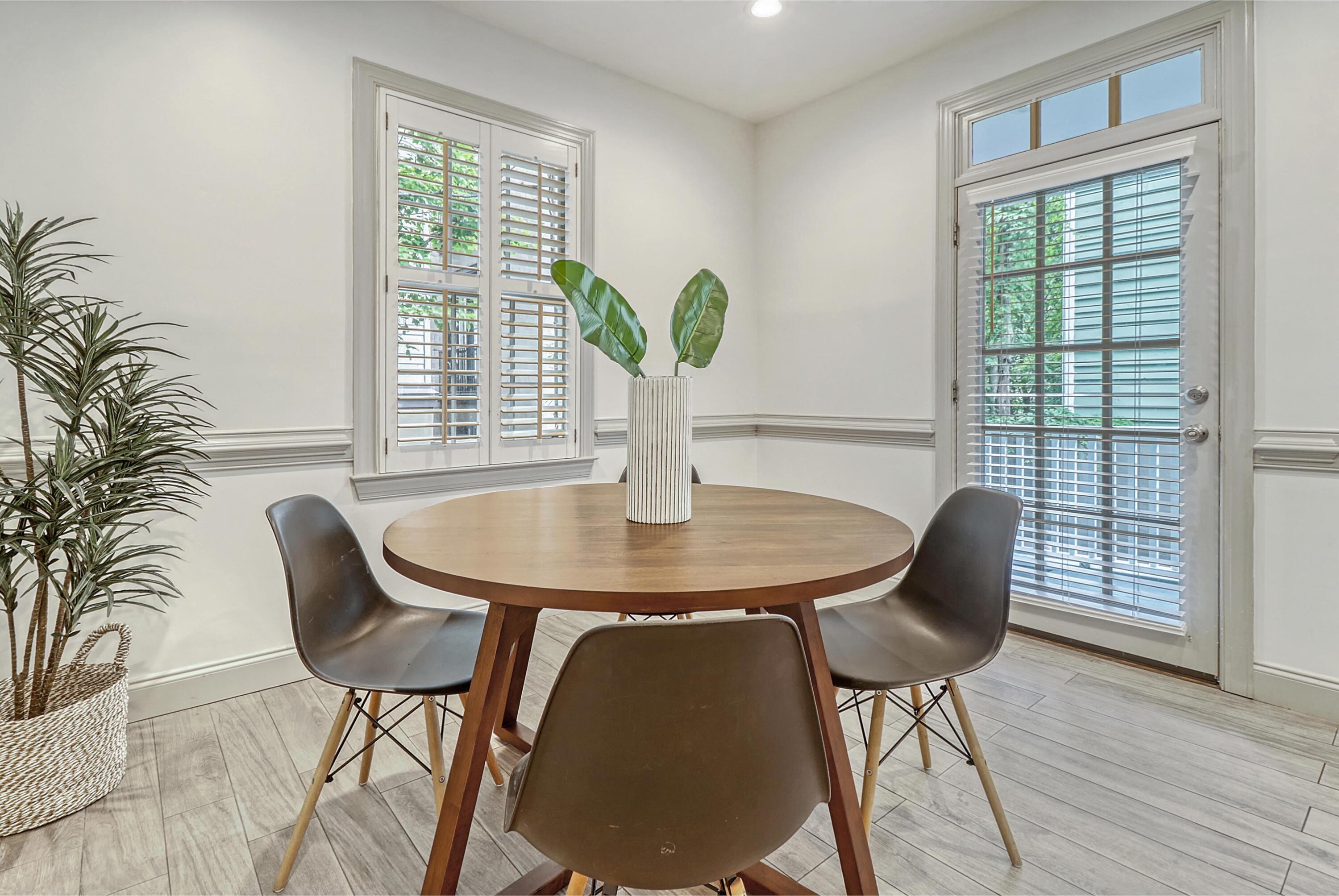 19 Radcliffe Place Charleston, SC 29403 - Photo 17 of 27 Kitchen Tablejpg