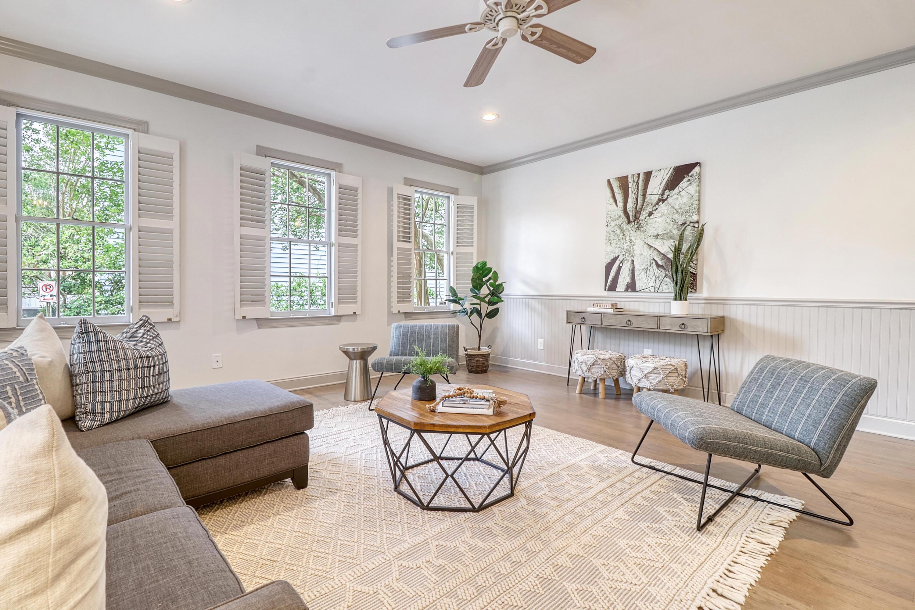 19 Radcliffe Place Charleston, SC 29403 - Photo 20 of 27 Living Room Close
