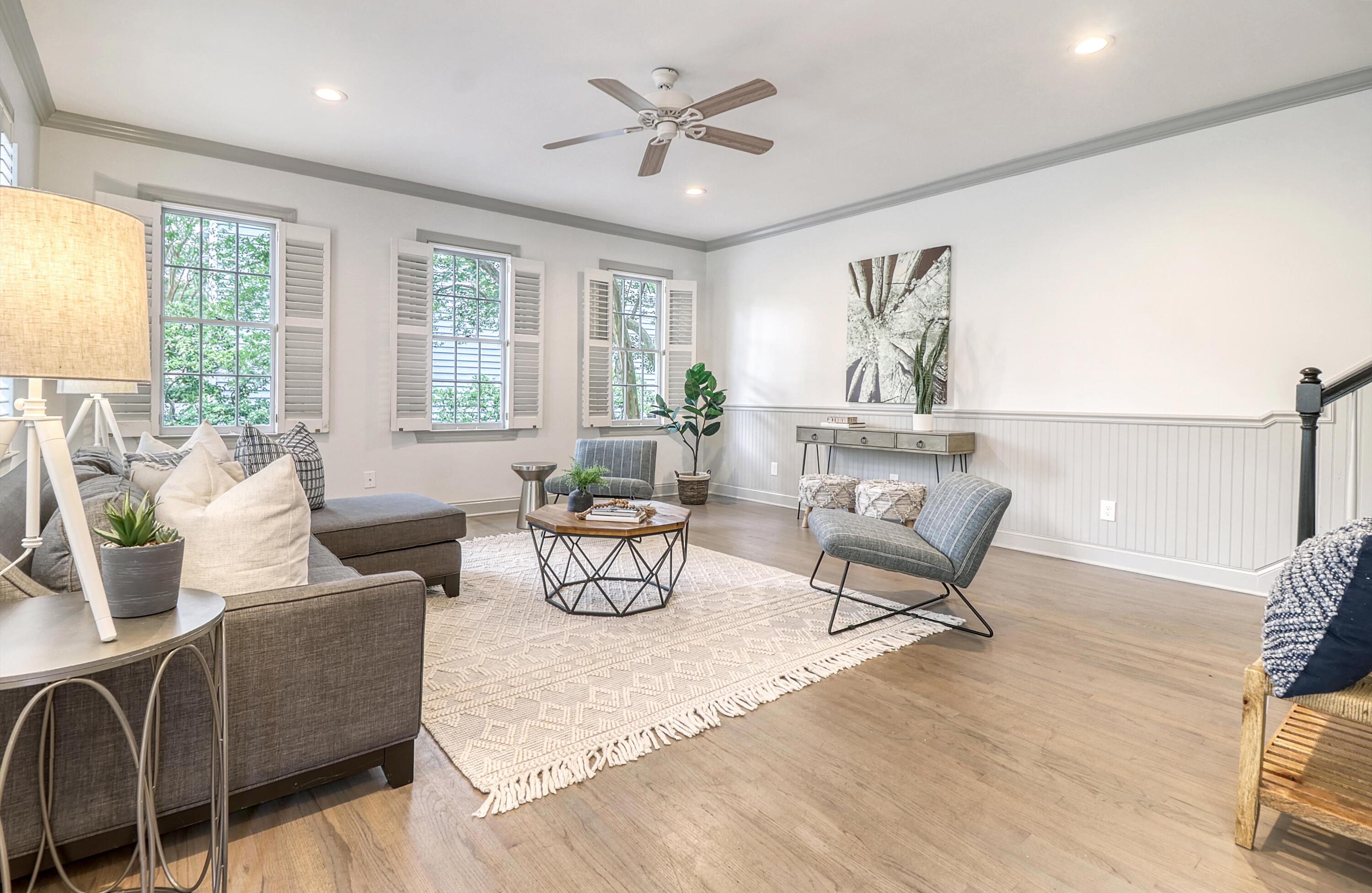 19 Radcliffe Place Charleston, SC 29403 - Photo 4 of 27 Living Room 1