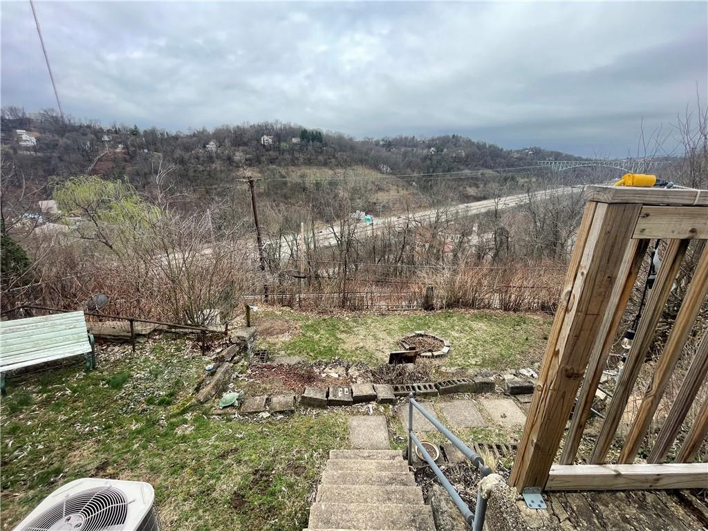 141 Overbeck Street Pittsburgh, PA 15212 - Photo 28 of 29 a view of a yard