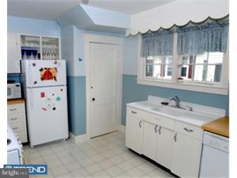 50 Princeton Road Havertown, PA 19083 - Photo 4 of 7 Kitchen