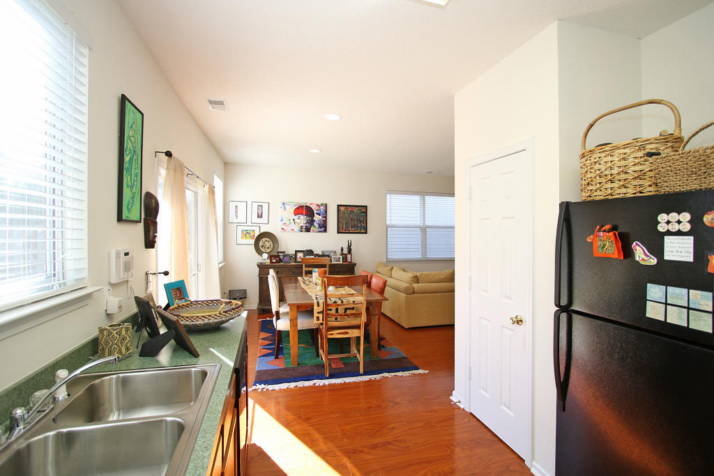 246 Chemistry Circle Ladson, SC 29456 - Photo 4 of 22 246 Chemistry Circle (4)0004