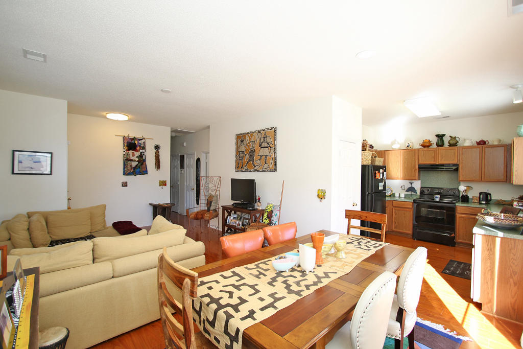 246 Chemistry Circle Ladson, SC 29456 - Photo 8 of 22 246 Chemistry Circle (8)0008