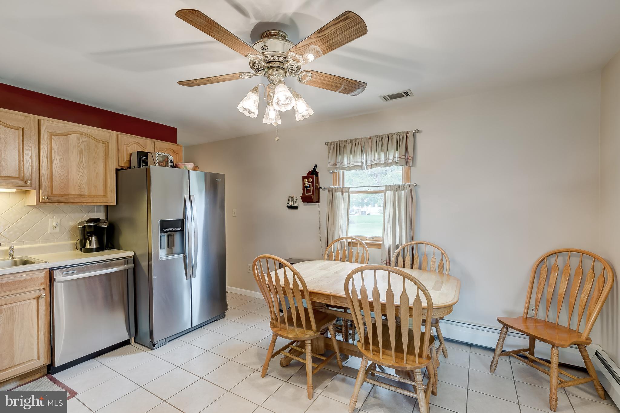 9515 Cross Road Perry Hall, MD 21128 - Photo 5 of 40 Eat-In Kitchen