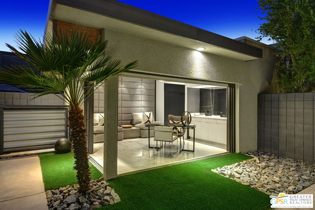 1508 East Baristo Road Palm Springs, CA 92262 - Photo 4 of 62 a garden view with a sitting space