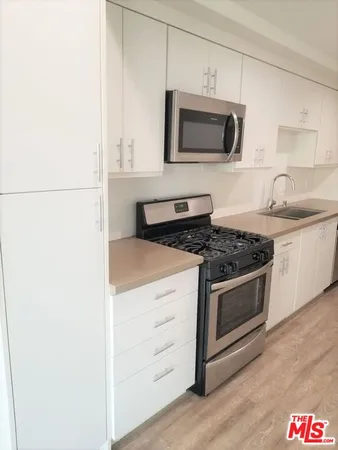 $1,990 | 744 Hartford Avenue, Unit 203, Los Angeles, CA 90017