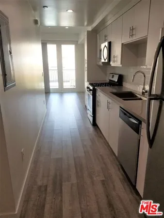 $1,990 | 744 Hartford Avenue, Unit 203, Los Angeles, CA 90017