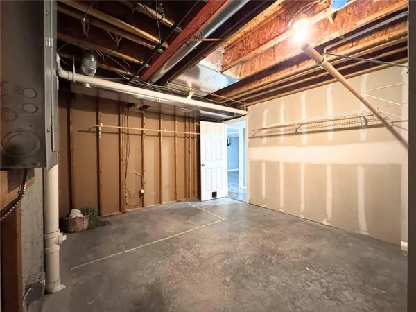 $399,000 | 9123 North Oregon Avenue, Kansas City, MO 64154