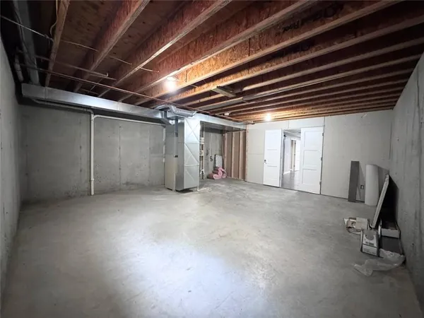 $399,000 | 9123 North Oregon Avenue, Kansas City, MO 64154