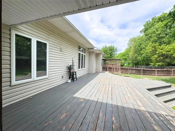 $399,000 | 9123 North Oregon Avenue, Kansas City, MO 64154