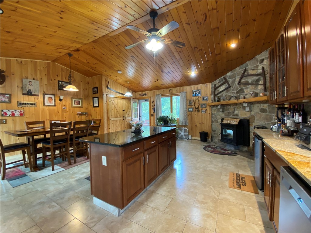 83 Vaughn Hollow Road Coventry, RI 02827 - Photo 13 of 44