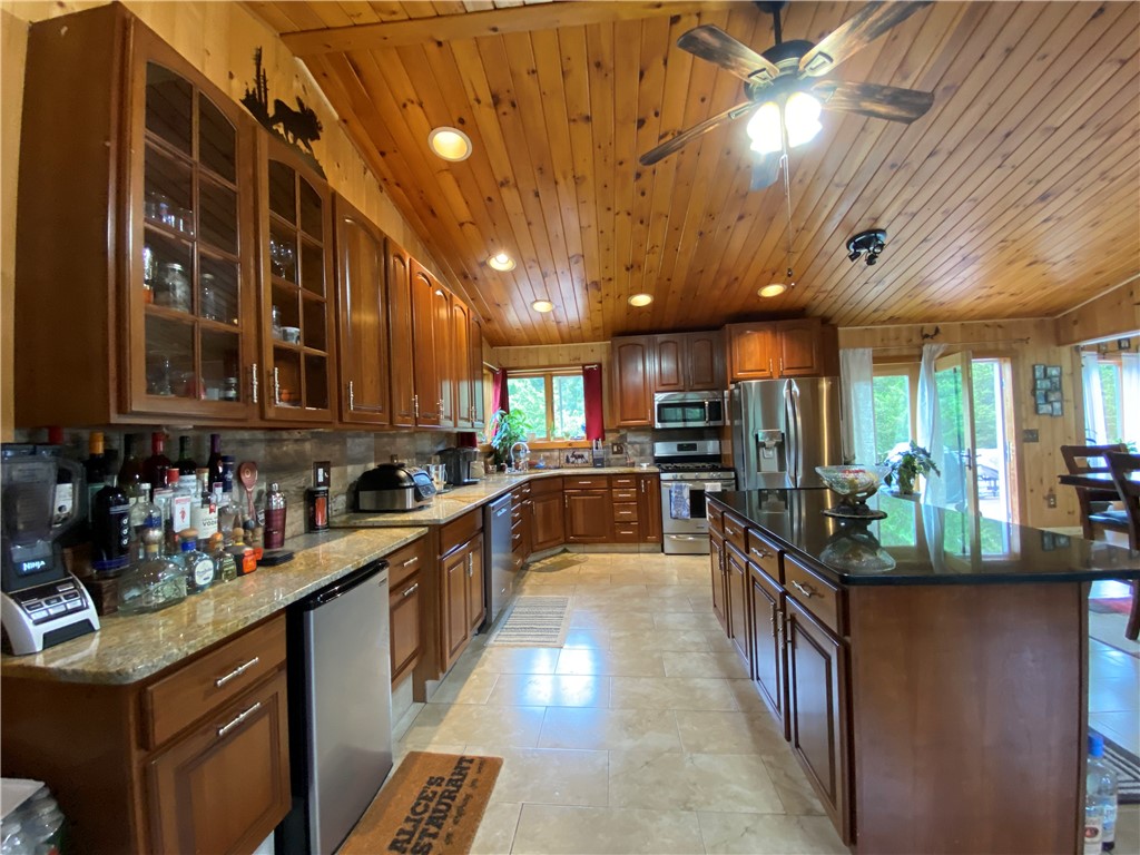83 Vaughn Hollow Road Coventry, RI 02827 - Photo 8 of 44