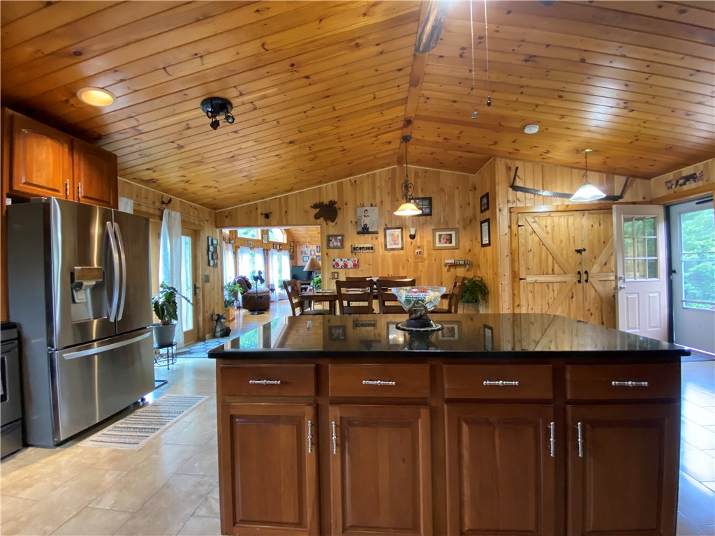 83 Vaughn Hollow Road Coventry, RI 02827 - Photo 9 of 44