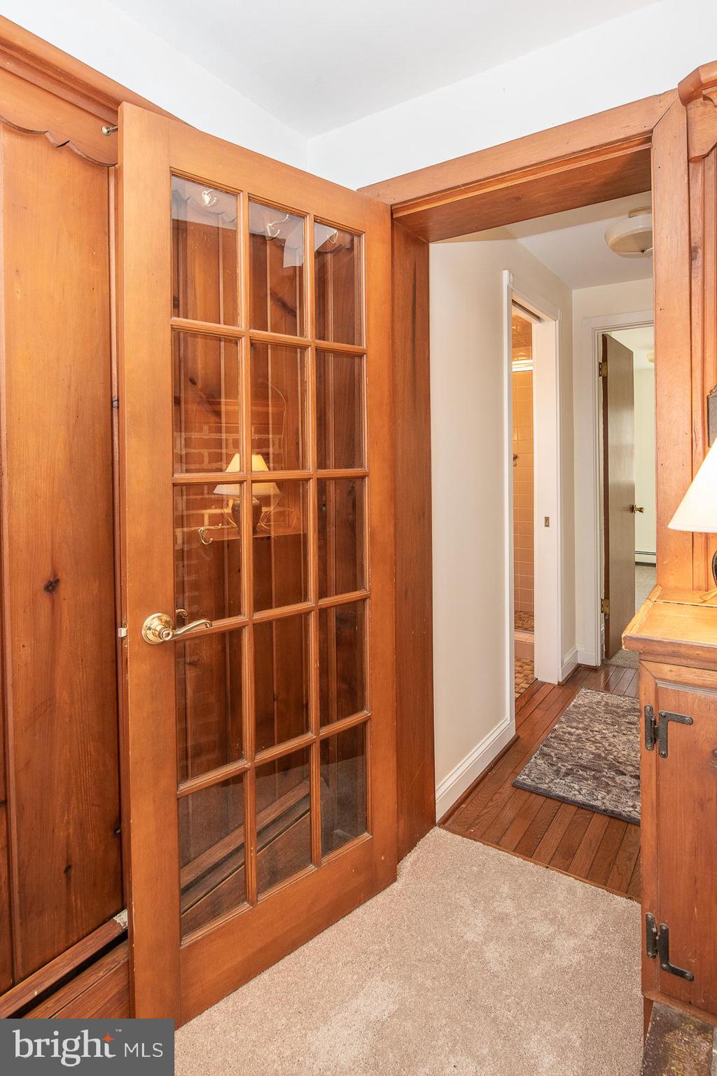 19 Meetinghouse Road Hatboro, PA 19040 - Photo 16 of 62 Cottage Hallway