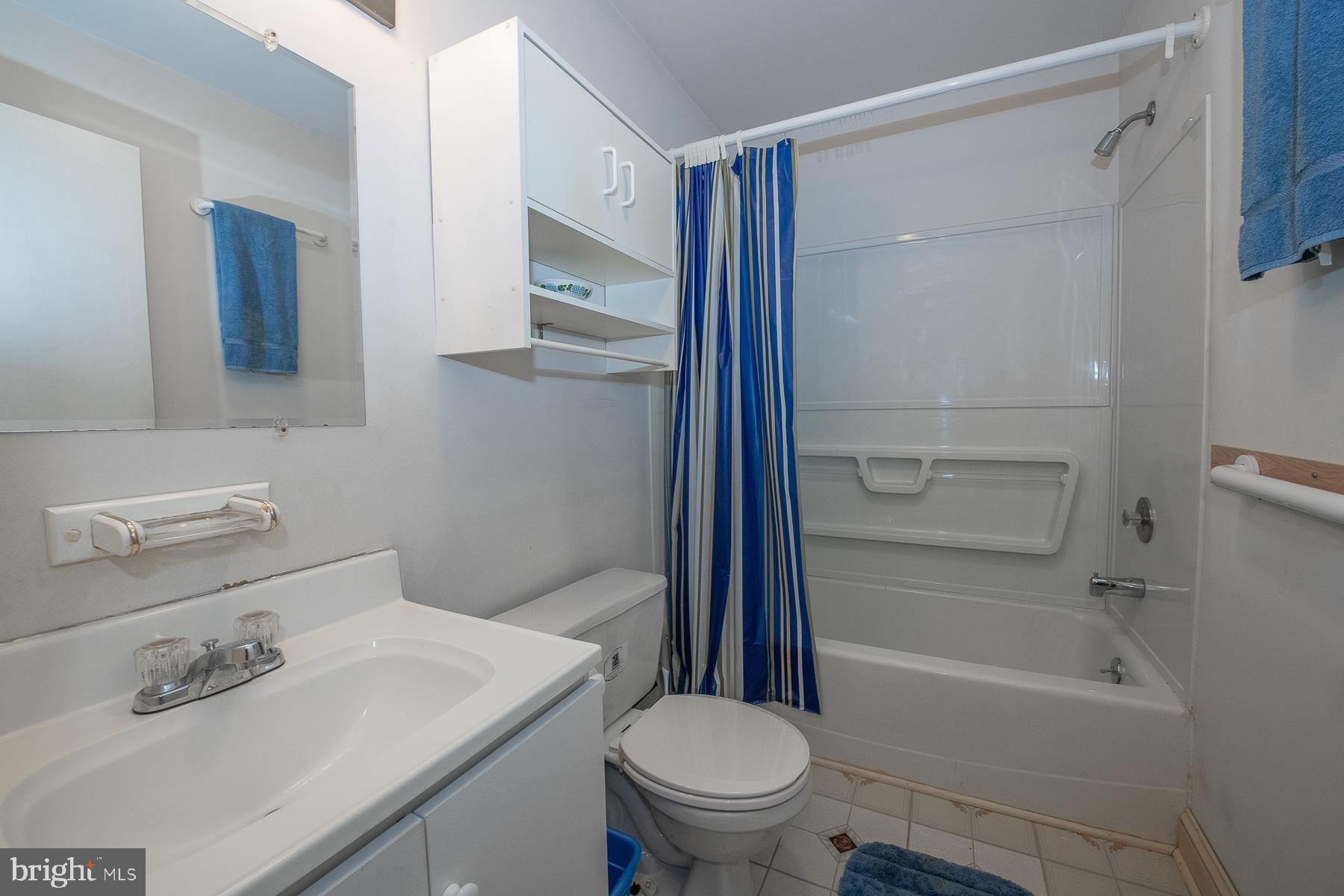19 Meetinghouse Road Hatboro, PA 19040 - Photo 49 of 62 White House Master Bath