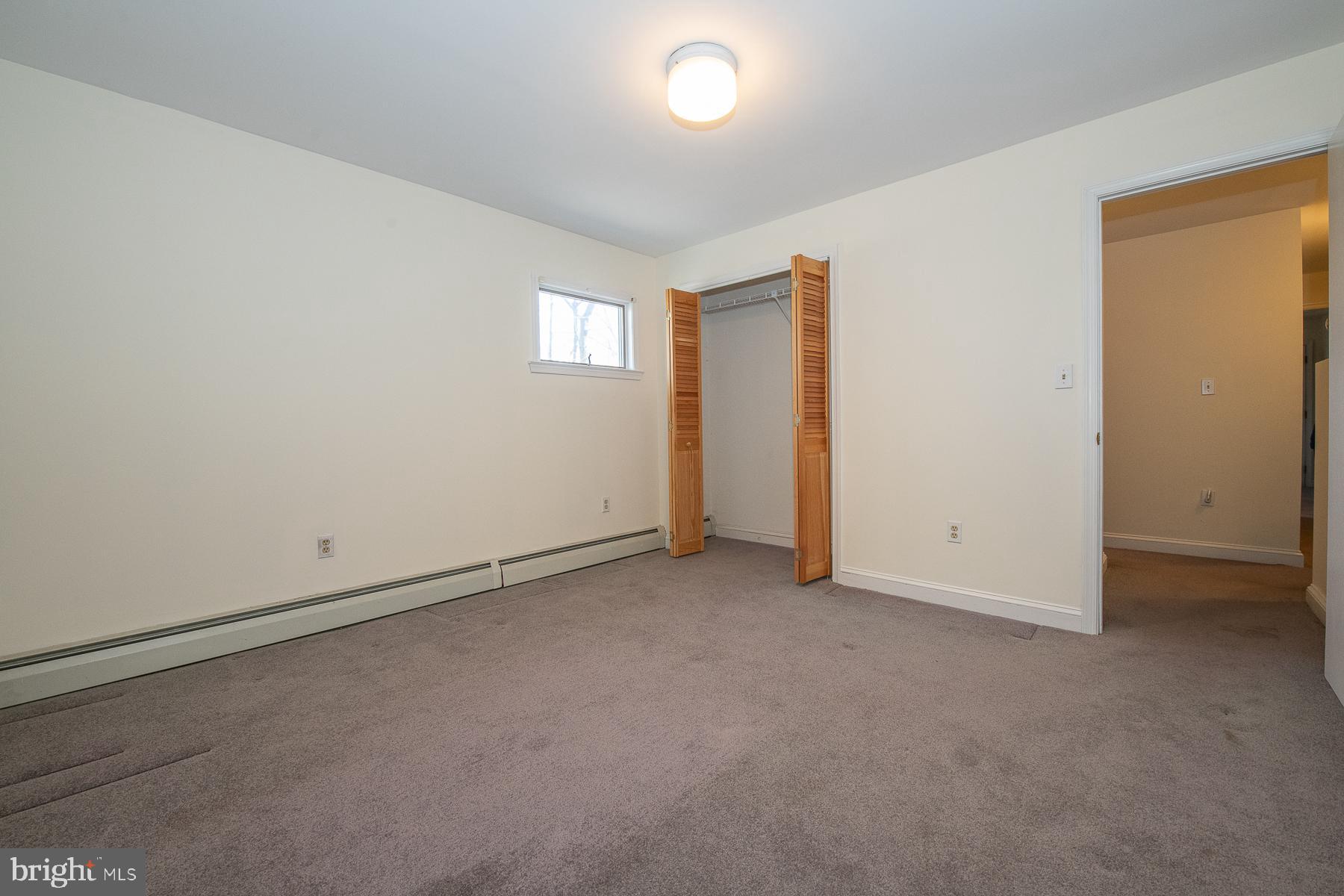 19 Meetinghouse Road Hatboro, PA 19040 - Photo 55 of 62 White House Bedroom