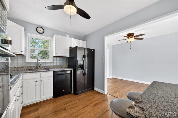 $305,000 | 12030 Bennington Place, Maryland Heights, MO 63043