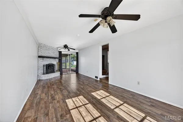 $305,000 | 12030 Bennington Place, Maryland Heights, MO 63043