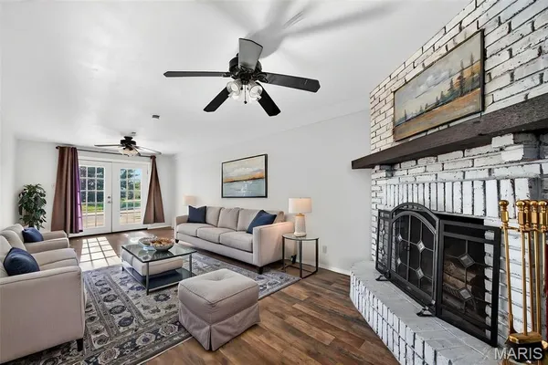 $305,000 | 12030 Bennington Place, Maryland Heights, MO 63043