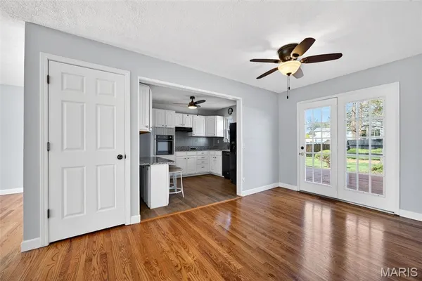 $305,000 | 12030 Bennington Place, Maryland Heights, MO 63043