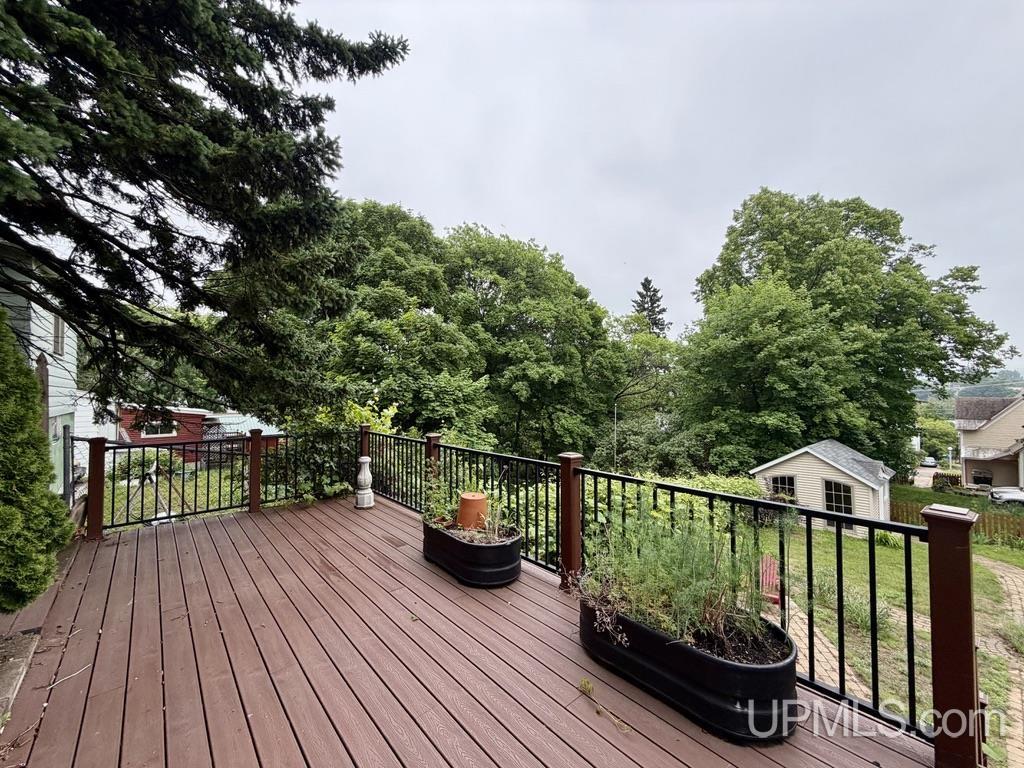 337 West Ridge Street Marquette, MI 49855 - Photo 46 of 49
