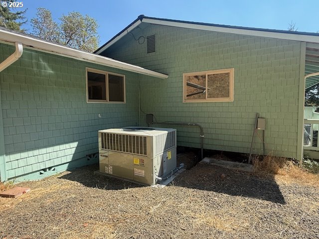 1604 Spring Brook Road Myrtle Creek, OR 97457 - Photo 29 of 47 Yard