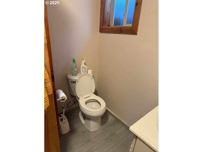 1604 Spring Brook Road Myrtle Creek, OR 97457 - Photo 6 of 47