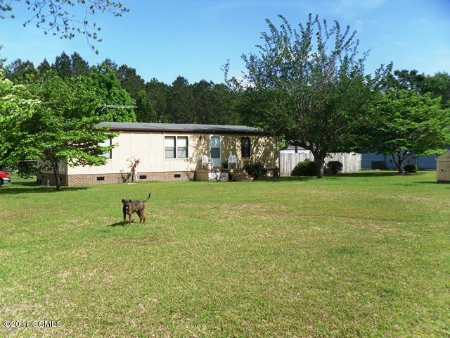 692 Riggs Road Hubert, NC 28539 - Photo 1 of 1 Front