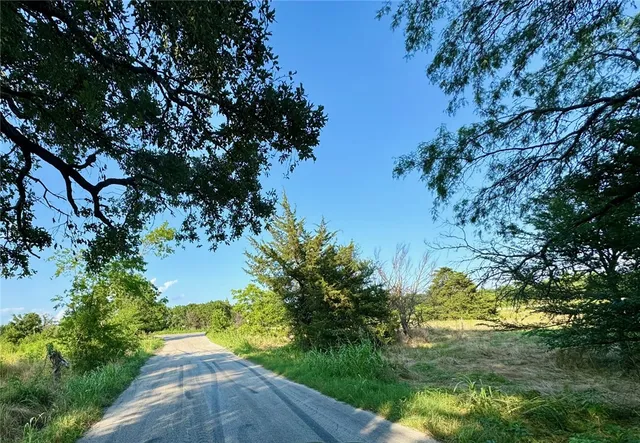 $120,000 | 6 And Cooper Lane, Calvert, TX 77837