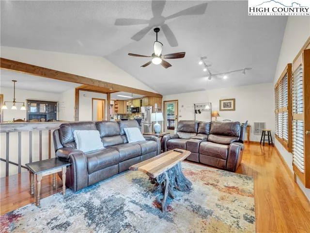 $599,000 | 103 Staghorn Hollow, Beech Mountain, NC 28604