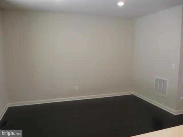 a close up view of washer and dryer