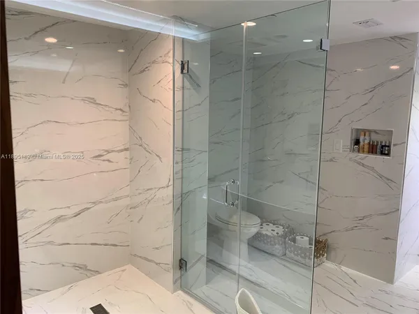$2,150,000 | 9401 Collins Avenue, Unit 305, Surfside, FL 33154