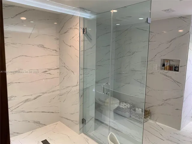 $2,150,000 | 9401 Collins Avenue, Unit 305, Surfside, FL 33154