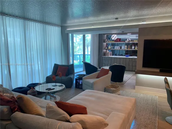 $2,150,000 | 9401 Collins Avenue, Unit 305, Surfside, FL 33154
