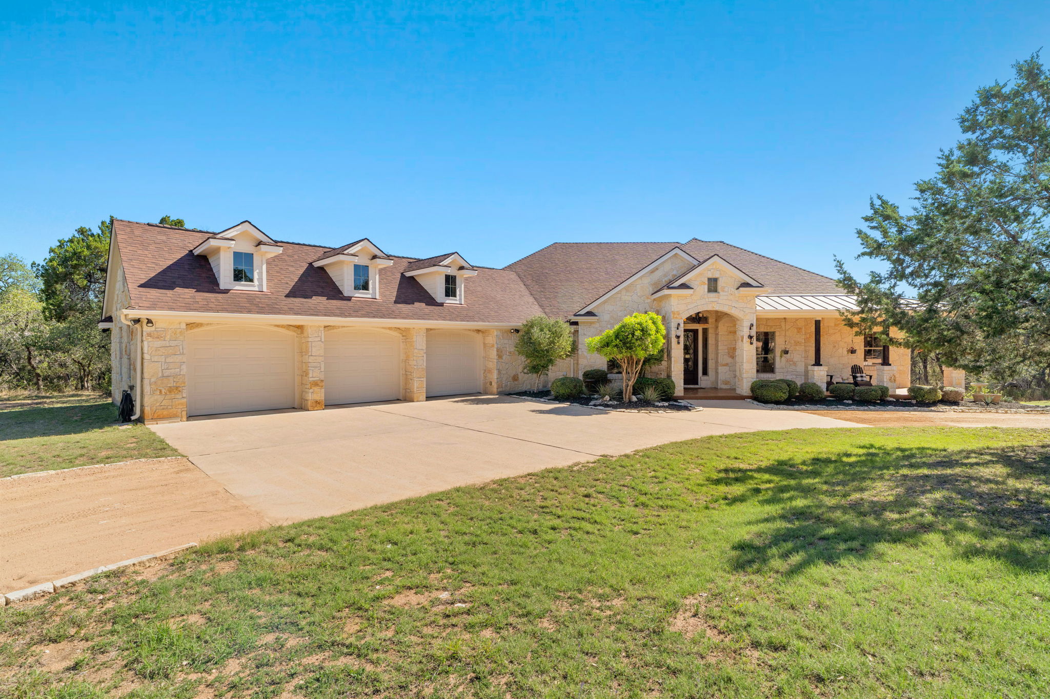 1426 Shelton Ranch Road Dripping Springs, TX 78620 - Photo 4 of 40
