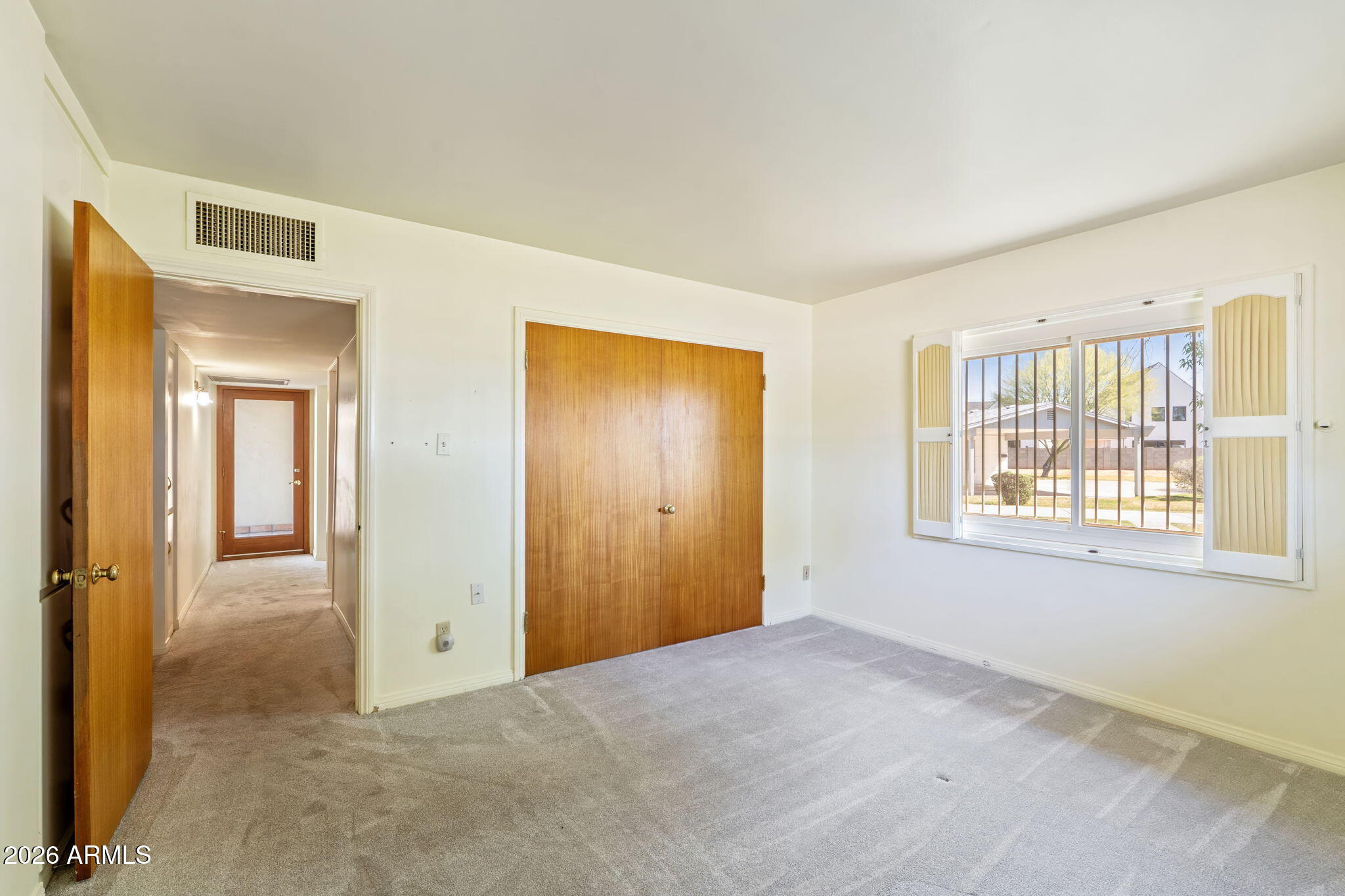 102 East Bethany Home Road Phoenix, AZ 85012 - Photo 20 of 29 33-web-or-mls-DSC_8033