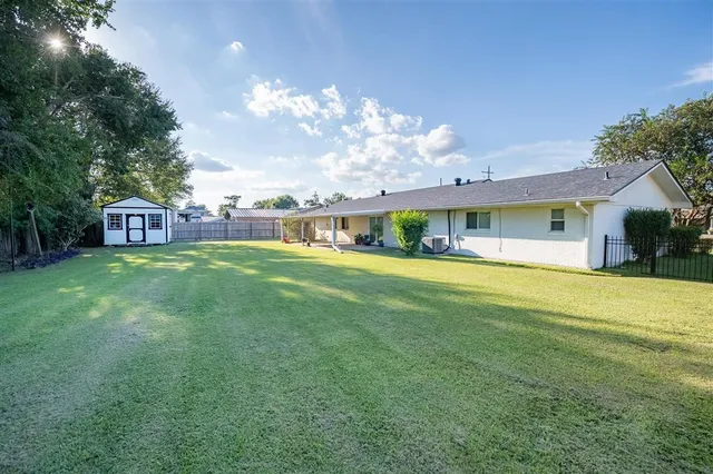 $225,000 | 809 Garden Lane, Lake Charles, LA 70605