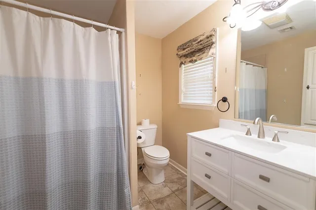 $225,000 | 809 Garden Lane, Lake Charles, LA 70605