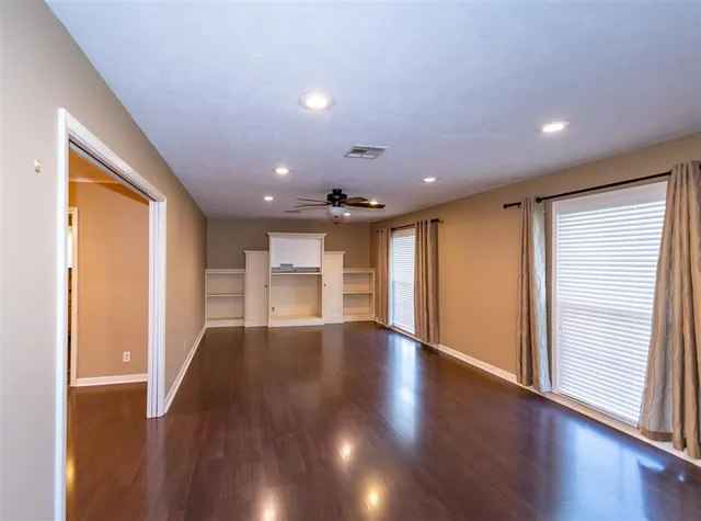 $225,000 | 809 Garden Lane, Lake Charles, LA 70605