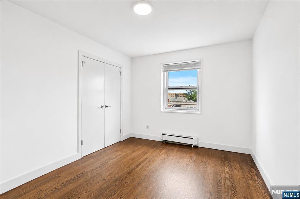 2205 North Central Road, Unit 3C Fort Lee, NJ 07024 - Photo 5 of 6