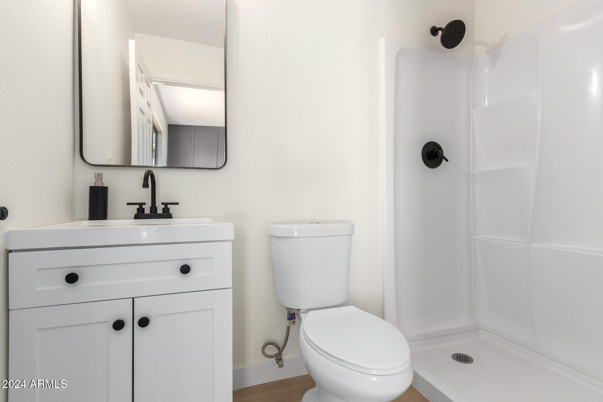 1882 South Papago Drive Apache Junction, AZ 85120 - Photo 7 of 15 7_Primary Bath