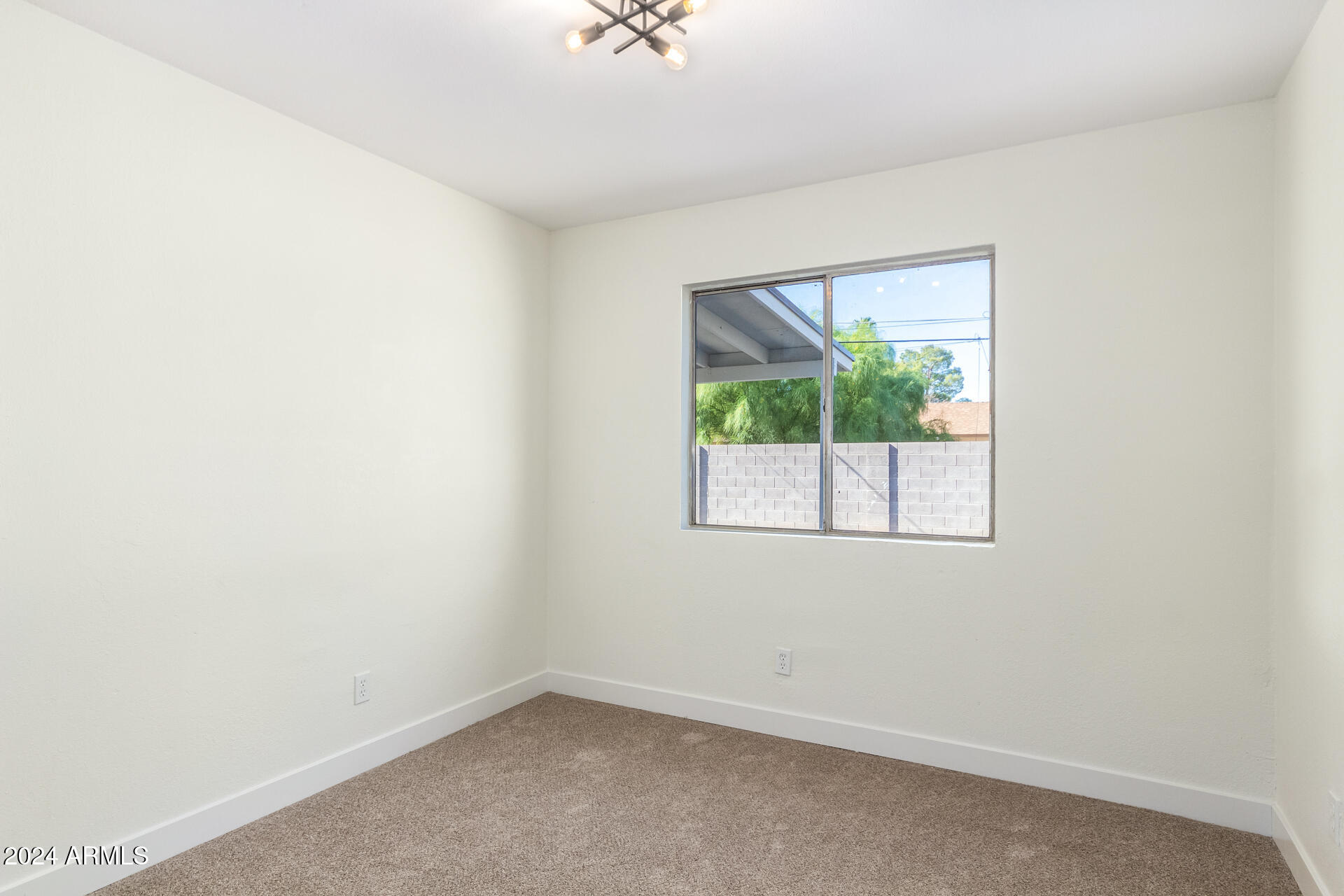 1882 South Papago Drive Apache Junction, AZ 85120 - Photo 8 of 15 8_Secondary bedroom