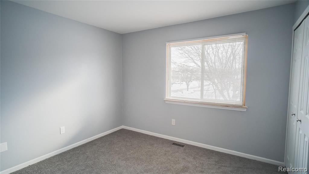 45930 Cider Mill Road Novi, MI 48374 - Photo 29 of 41