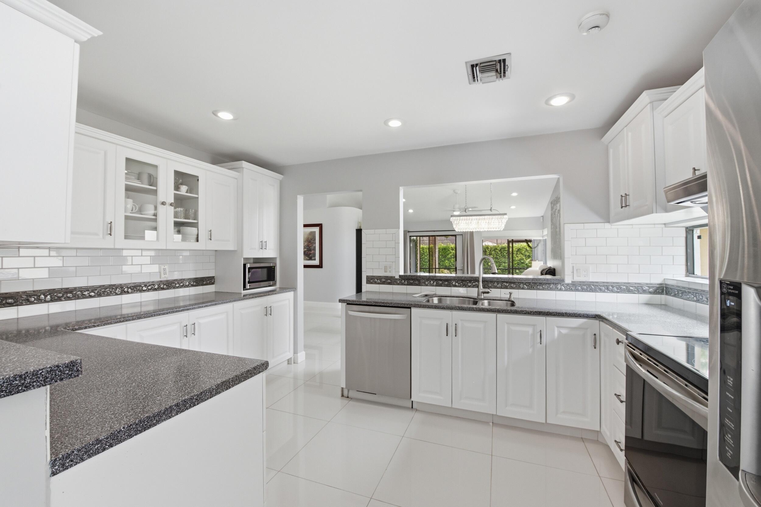 10577 Mendocino Lane Boca Raton, FL 33428 - Photo 4 of 47 10__dsc9812