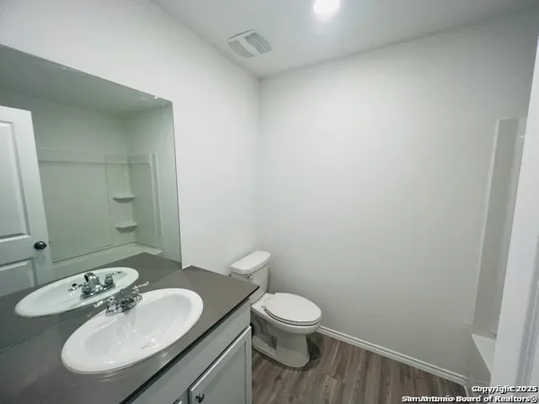 $1,650 | 9268 James Bowie, Seguin, TX 78155